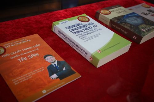 Sách tinh gọn là hướng đi mới của ngành xuất bản