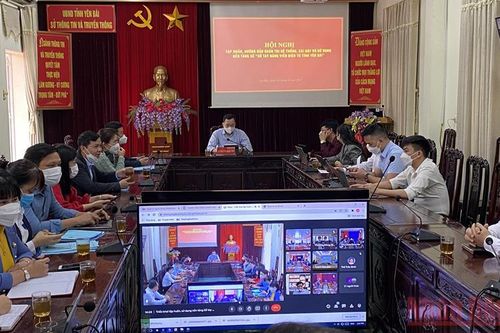 Sổ tay đảng viên trong chuyển đổi số ở Yên Bái