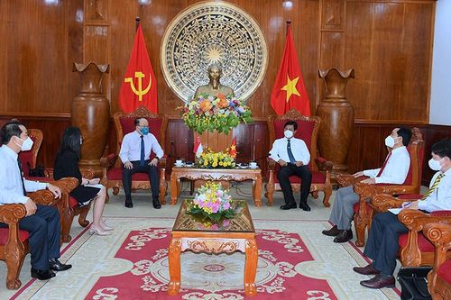 Tăng cường kết nối doanh nghiệp Cà Mau và Singapore