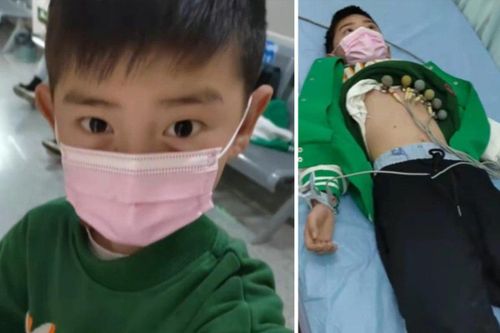Cậu bé rút 30 ống máu làm xét nghiệm hiến tủy cho mẹ