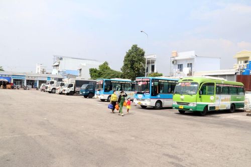Ở các 'vùng đỏ' có dịch COVID-19, xe khách vẫn được phép hoạt động