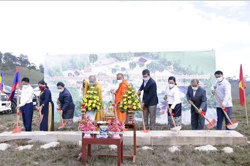 Khởi công xây dựng Khu Điện thờ các anh hùng liệt sĩ Việt Nam và Lào tại tỉnh Xiengkhuang, Bắc Lào
