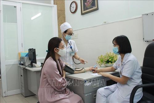Tổng hợp COVID-19 ngày 24/3: Ghi nhận 70 ca tử vong; giải quyết kịp thời chế độ BHXH cho F0