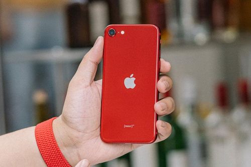 Ảnh chi tiết iPhone SE 2022, giá từ 12,99 triệu đồng tại Việt Nam