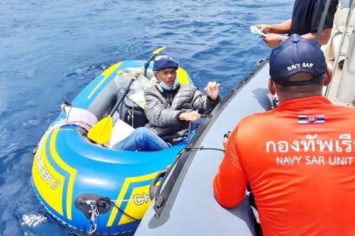 Người đàn ông Việt chèo xuồng vượt 2.000km đường biển sang Ấn Độ thăm vợ