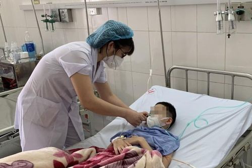 2 tuần sau khỏi COVID-19, bé trai 9 tuổi bất ngờ tràn dịch màng phổi
