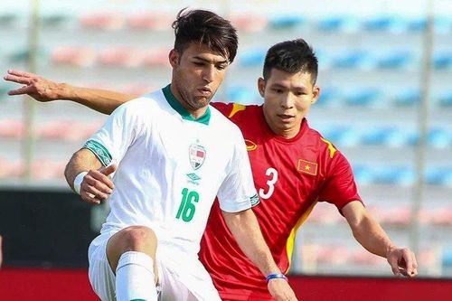 HLV Lee Young-jin lo lắng cho Liễu Quang Vinh
