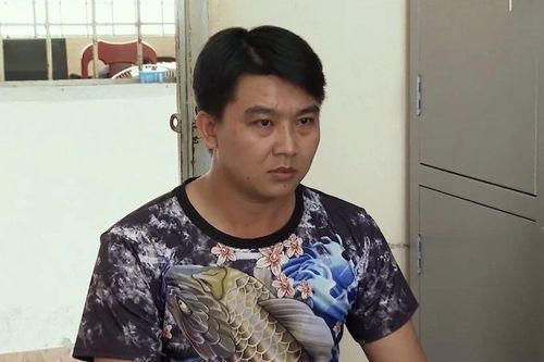 Truy tố 7 bị can trong vụ chồng đâm chết người khi giải cứu vợ