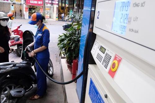 Thuế tiêu thụ đặc biệt xăng, dầu: Cân nhắc áp mức thu hợp lý