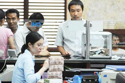 Tăng trưởng cho vay cản trở các ngân hàng