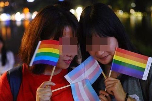 Đừng gieo nỗi bất hạnh cho con vì định kiến đồng tính