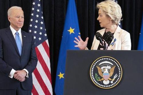Hoa Kỳ - EU tạo liên minh 'đối phó' cắt giảm nguồn cung năng lượng từ Nga