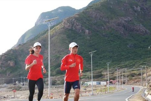 'Cặp đôi vàng' Bình Phước và một tháng rèn quân
