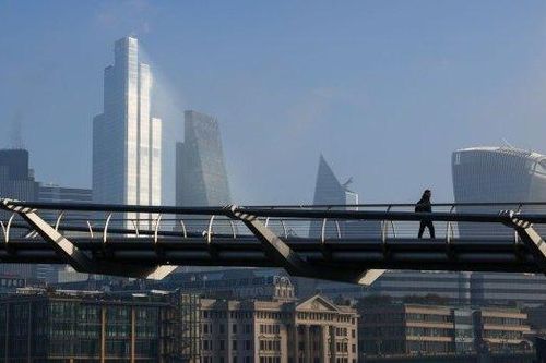 Các tổ chức tài chính lớn nhất thế giới trì hoãn cam kết Net Zero
