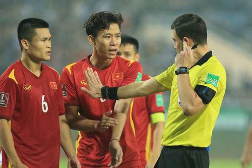 ĐT Việt Nam không được hưởng penalty trước ĐT Oman là đúng luật