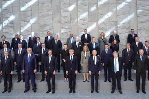 Tuyên bố chung NATO: Liên minh quân sự nói về ý định đưa bộ binh tới Ukraine