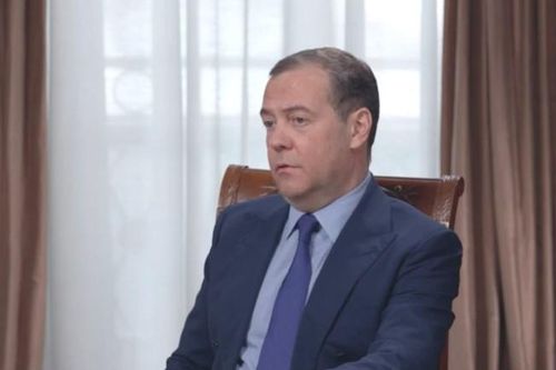Ông Medvedev: Phương Tây 'tính toán sai lầm' khi liên tiếp giáng đòn trừng phạt Nga