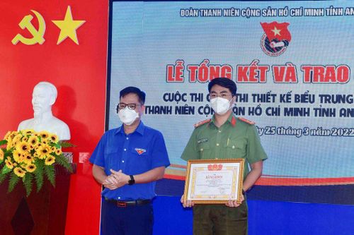 Trao giải Cuộc thi thiết kế biểu trưng tuyên truyền Đại hội đại biểu Đoàn TNCS Hồ Chí Minh tỉnh An Giang lần thứ XI và Cuộc thi trực tuyến 'Tìm hiểu tỉnh An Giang - 190 năm hình thành và phát triển (1832 - 2022)'