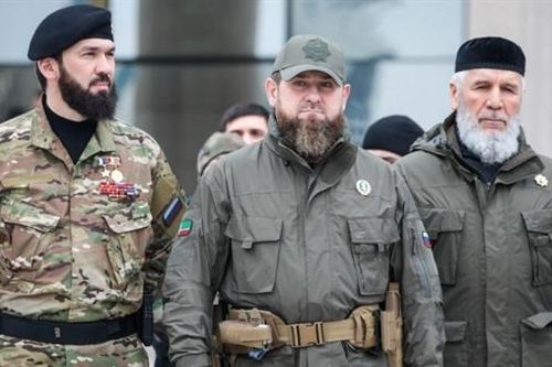 Lính Chechnya tuyên bố chiếm tòa thị chính Mariupol, thượng cờ Nga