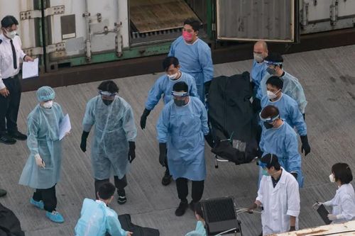 Hong Kong và Hàn Quốc gồng mình đối phó làn sóng dịch mới