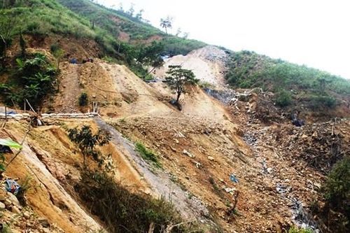 Nạn khai thác vàng trái phép vẫn lộng hành. Bài 3: Khẩn cấp lập lại trật tự