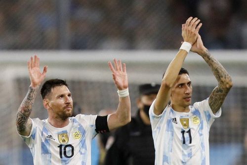 Messi giúp Argentina thắng Venezuela 3-0