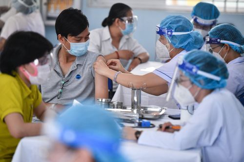 Tiêm mũi 3 vaccine AstraZeneca cho người đã tiêm đủ liều cơ bản