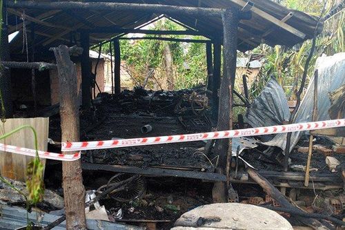 Cháy nhà sàn lúc rạng sáng, một người tử vong
