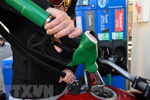 Căng thẳng Nga-Ukraine có thể làm giảm triển vọng tăng trưởng kinh tế