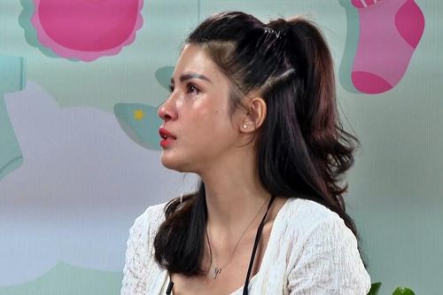 'Nguyệt Fake' 18 tuổi sinh con, trầm cảm nặng rồi đổ vỡ hôn nhân