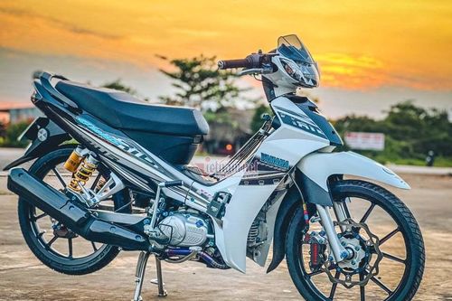 Mua hàng hiệu đắp vào xác xe cũ, tiền đắt gấp 3 xe mới, dân chơi vẫn ham