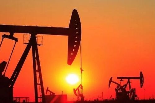 Giá dầu thế giới tăng trở lại hơn 120 USD/thùng sau sự cố ở Ả Rập Xê Út