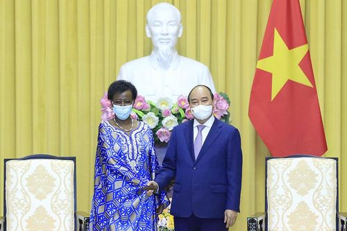 Chủ tịch Nước Nguyễn Xuân Phúc tiếp xã giao Tổng Thư ký Tổ chức Quốc tế Pháp ngữ