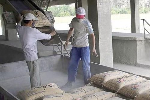 Giá vật liệu xây dựng tăng phi mã: Nhiều nhà thầu, chủ nhà choáng váng