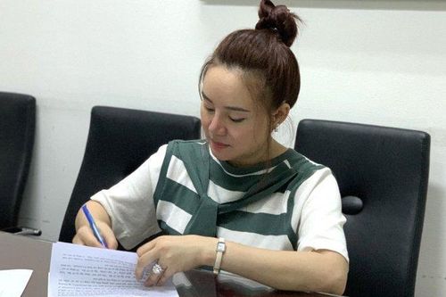 Công an TP.HCM phục hồi giải quyết đơn ca sĩ Vy Oanh tố bà Phương Hằng