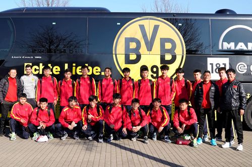 U17 Việt Nam được chắp cánh ước mơ ở Dortmund