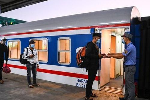 Thêm nhiều chuyến tàu chở khách dịp nghỉ lễ Giỗ Tổ Hùng Vương