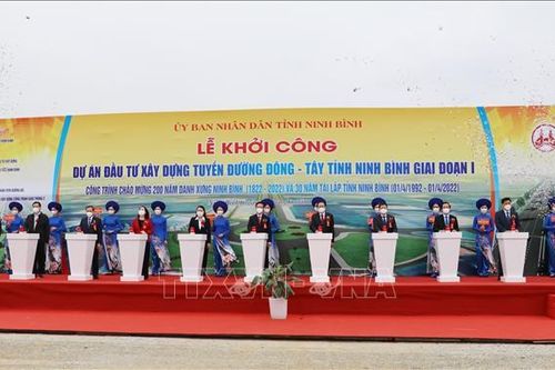 Khởi công tuyến đường kết nối Đông - Tây tỉnh Ninh Bình