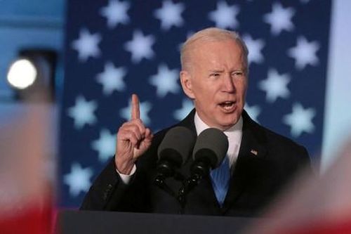 Ông Biden 'tùy hứng' đòi thay đổi chế độ ở Nga, Nhà Trắng vội vã cải chính