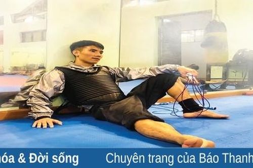 Phía sau vinh quang: Nhọc nhằn đường tới vinh quang
