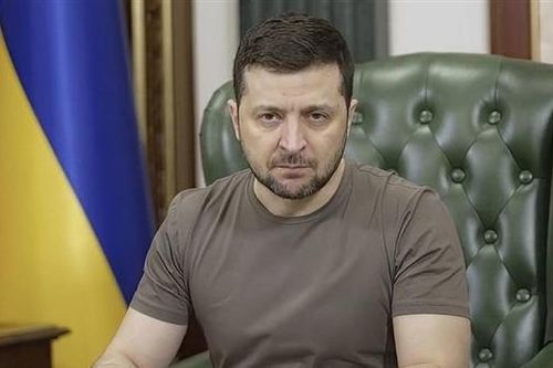 Tổng thống Ukraine xin chỉ 1% máy bay và 1% xe tăng NATO