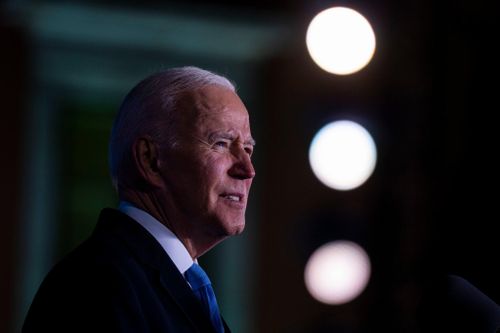 Ông Biden đề xuất 6,9 tỷ USD hỗ trợ Ukraine và NATO