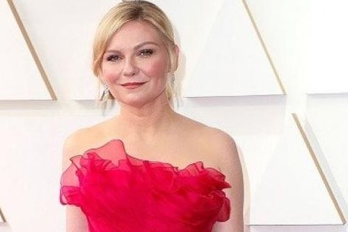 Thảm đỏ Oscar 2022: Các ngôi sao hạng A và những bộ cánh hàng hiệu lộng lẫy