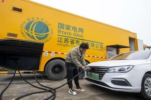 Trung Quốc cam kết chống đầu cơ nguyên liệu thô cho pin EV