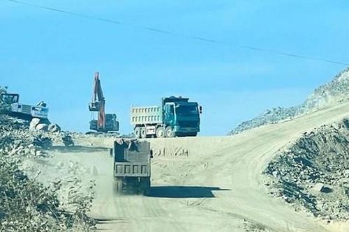 Cao tốc Bắc – Nam ì ạch tiến độ: Thiếu đất đắp nền, nhà thầu yếu kém