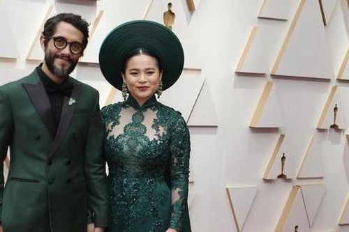Sao Hollywood gốc Việt mặc áo dài truyền thống trên thảm đỏ Oscar