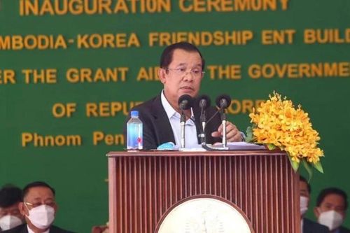 Ông Hun Sen nói Campuchia 'không thể chấp nhận' chiến dịch quân sự của Nga ở Ukraine