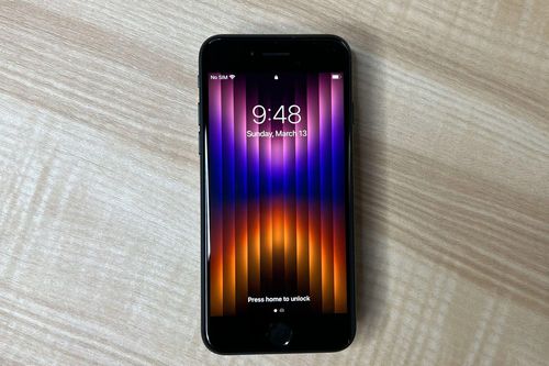 iPhone SE 2022 bị cắt sản lượng sau 3 tuần ra mắt