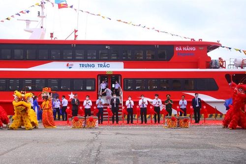 Tàu du lịch cao tốc Trưng Trắc chạy tuyến Đà Nẵng – Lý Sơn lớn cỡ nào?