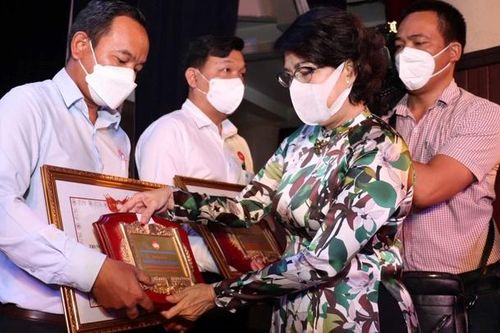 TP Hồ Chí Minh tiếp nhận hơn 5.700 tỷ đồng hỗ trợ chăm lo cho người dân